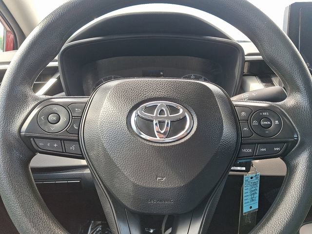 Used 2025 Toyota Corolla LE FWD image 16