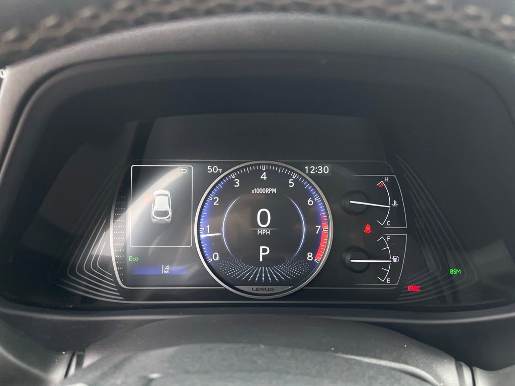 Used 2019 Lexus UX 200 w/ Premium Package image 16