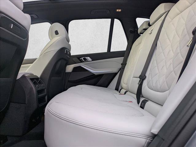 Used 2026 BMW X5 xDrive50e w/ Premium Package AWD/4WD image 17