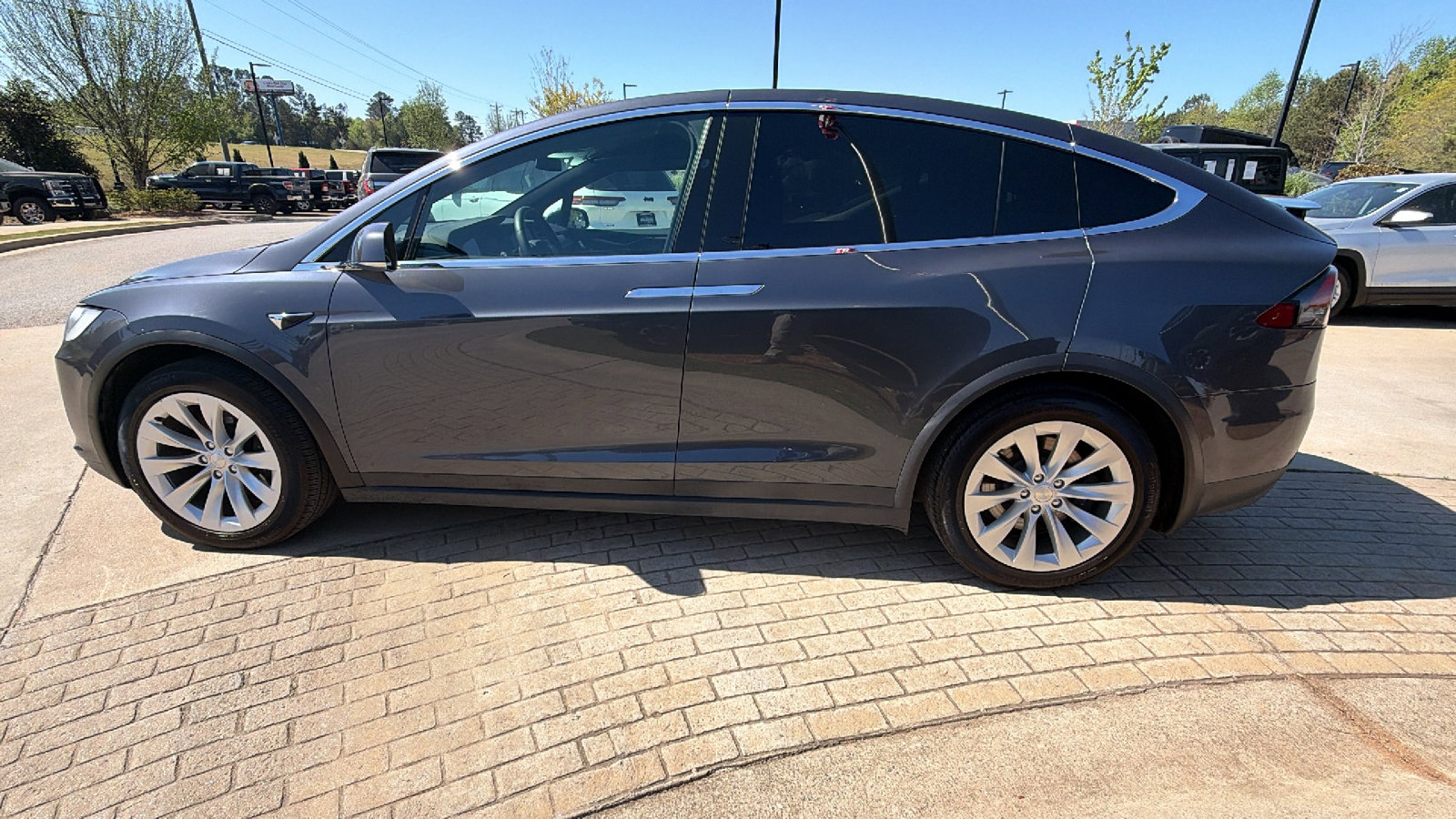 Used 2019 Tesla Model X Long Range image 11