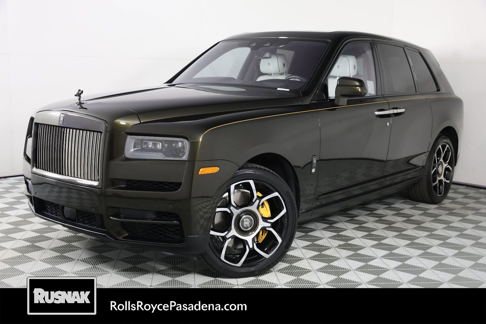 Certified 2023 Rolls-Royce Cullinan Black Badge w/ Driver's Package image 1