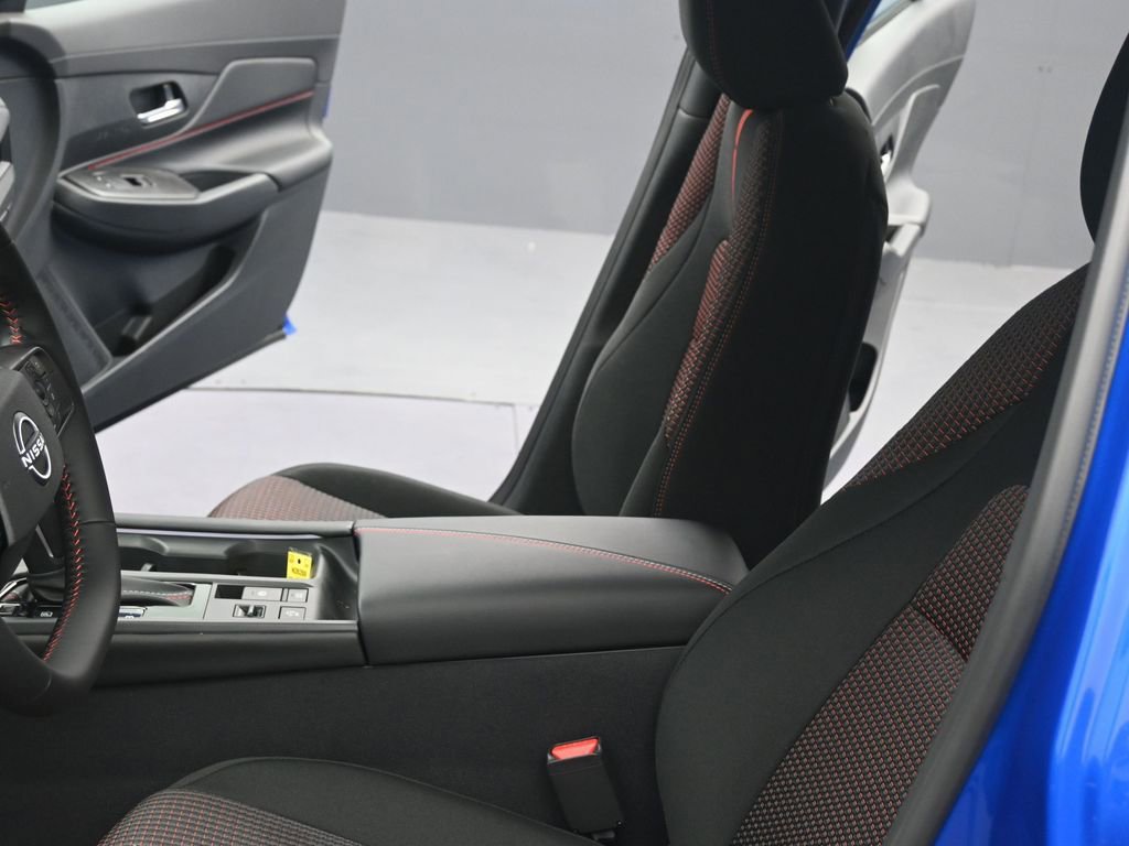 New 2026 Nissan Sentra SR w/ Floor Mat Package FWD image 16