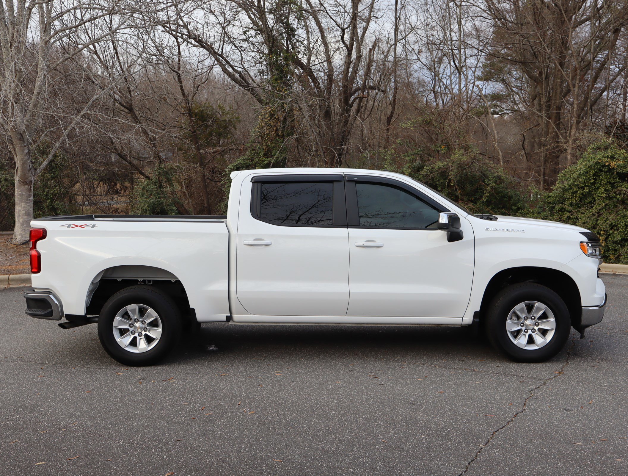 Certified 2025 Chevrolet Silverado 1500 LT image 10
