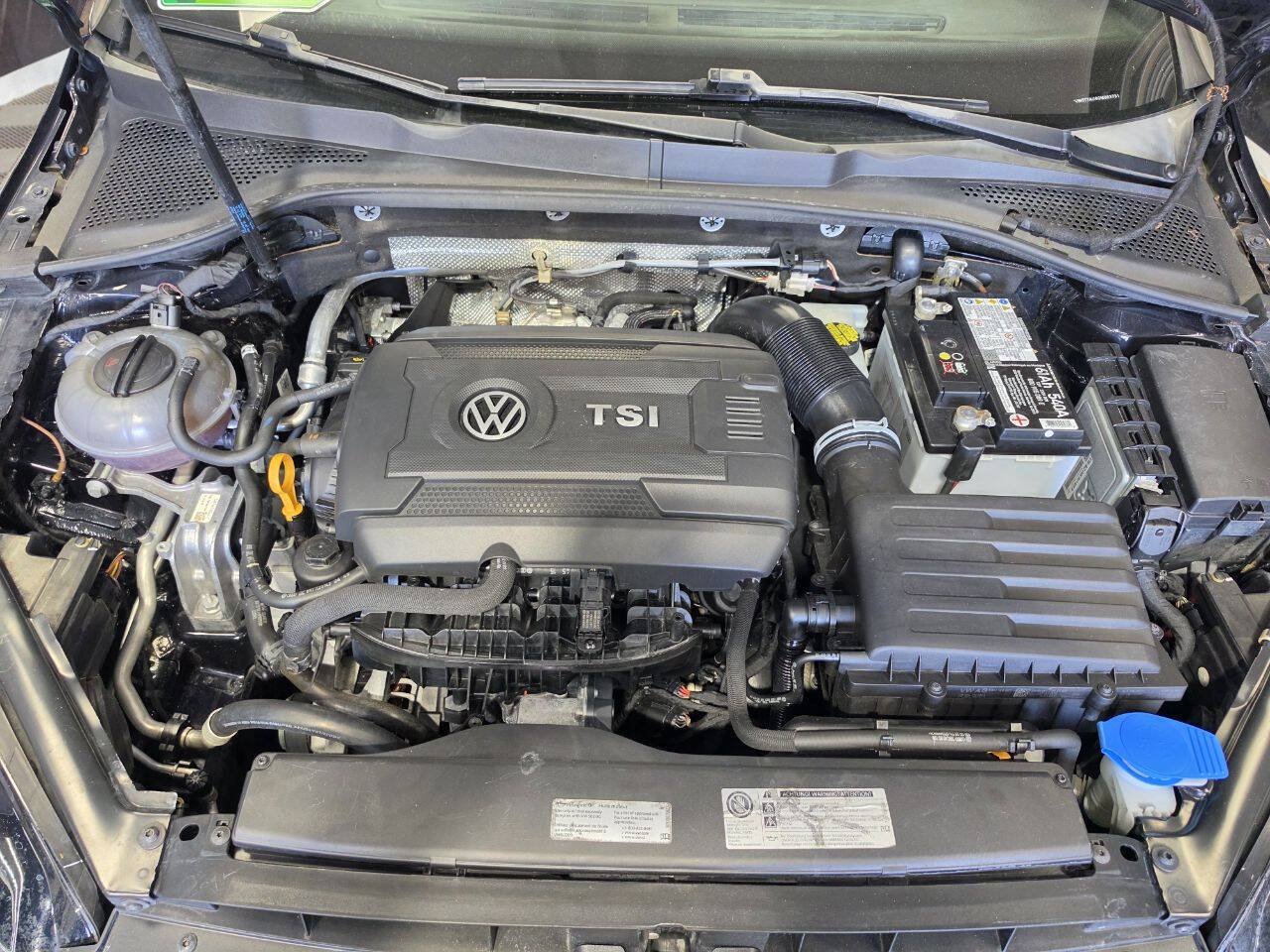 Used 2016 Volkswagen GTI SE FWD image 36