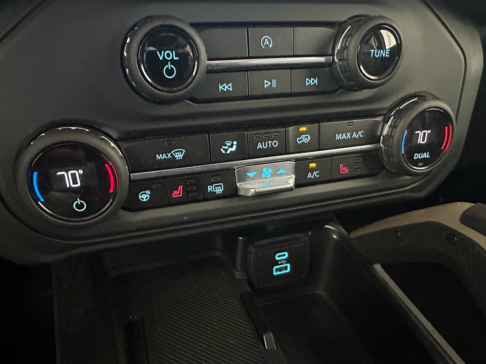 Certified 2025 Ford Bronco Badlands AWD/4WD image 35
