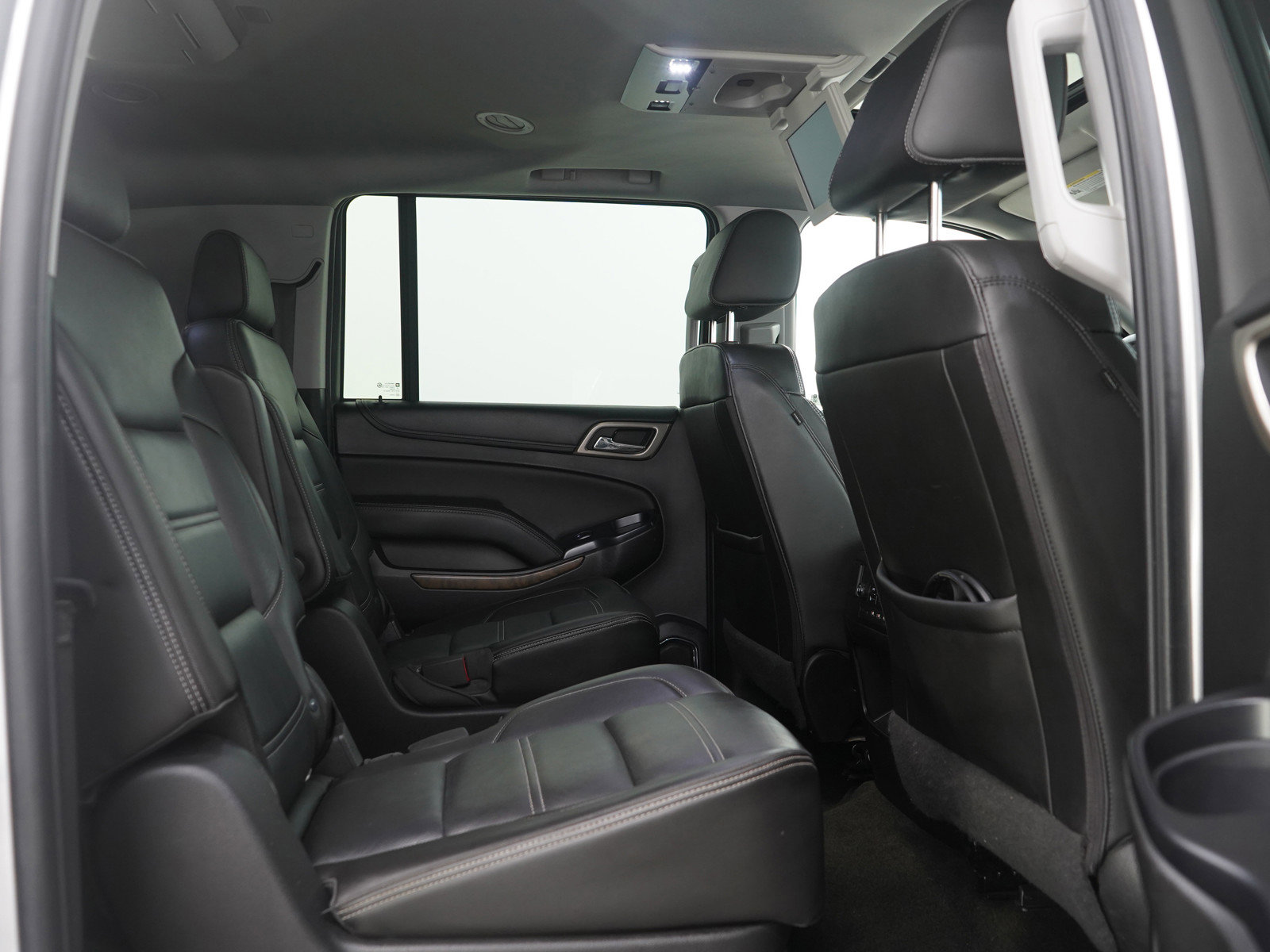 Used 2018 GMC Yukon XL Denali w/ Open Road Package image 12