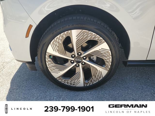 New 2026 Lincoln Navigator L Black Label AWD/4WD image 12