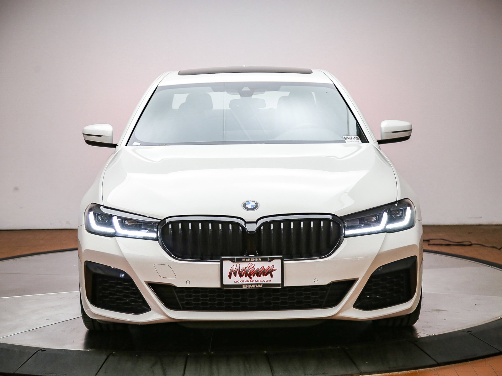Certified 2023 BMW 540i w/ M Sport Package RWD image 2