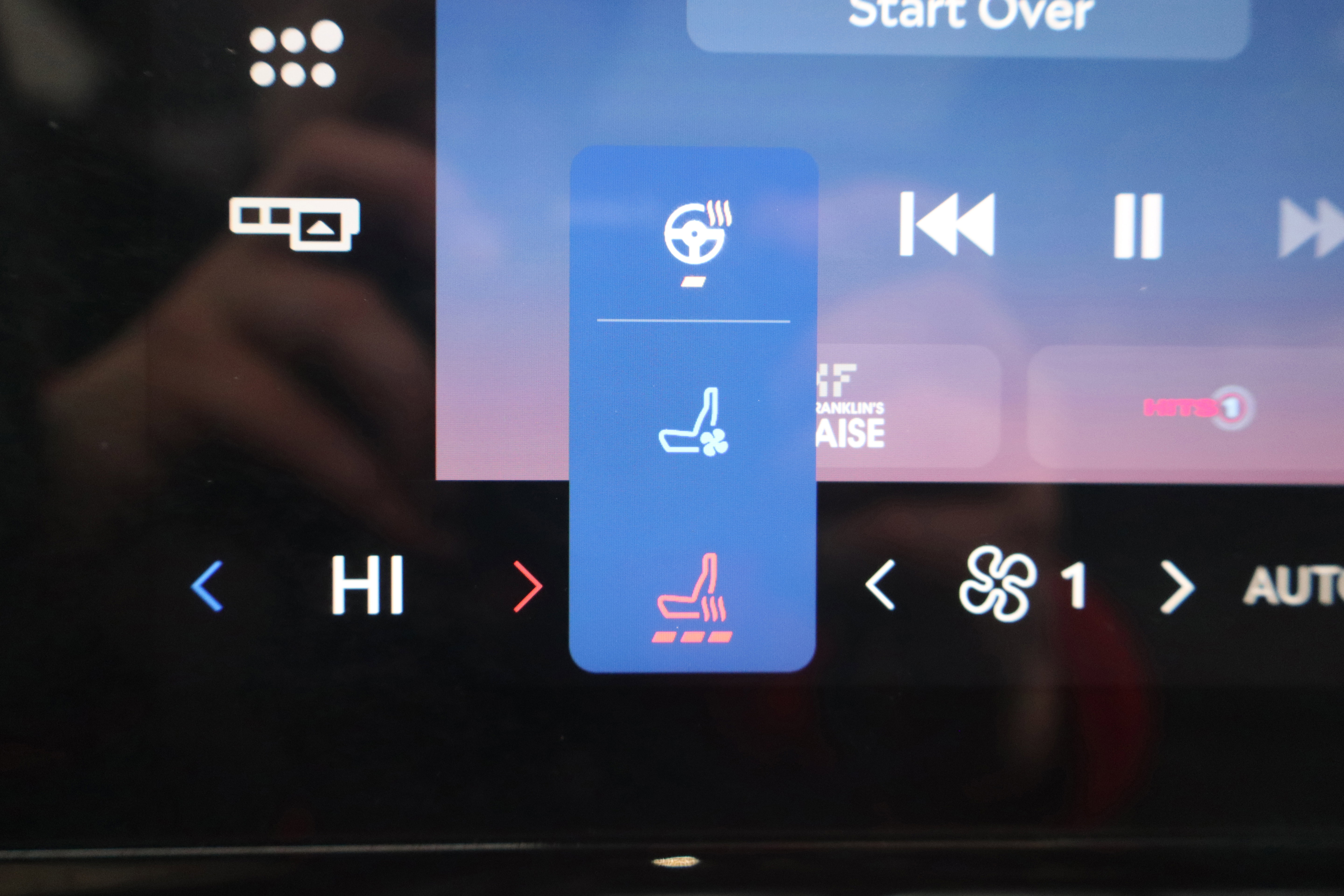 Used 2024 Lincoln Nautilus Reserve w/ Equipment Group 202A image 21