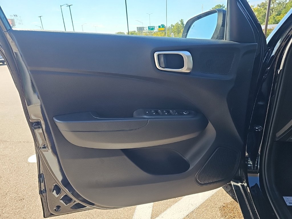 New 2026 Hyundai Venue SEL FWD image 10