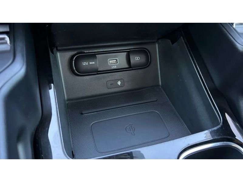 Used 2022 Kia Telluride S image 43