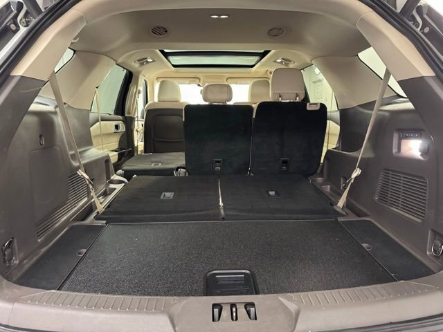 Used 2020 Ford Explorer Platinum image 37
