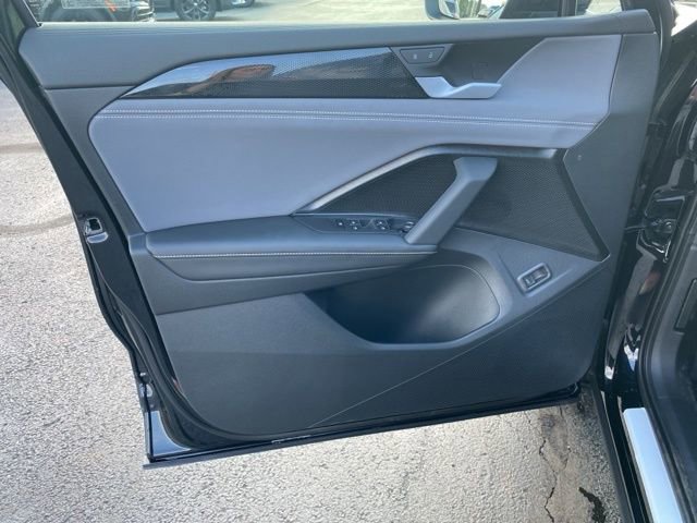 New 2025 Volkswagen Tiguan SE image 22