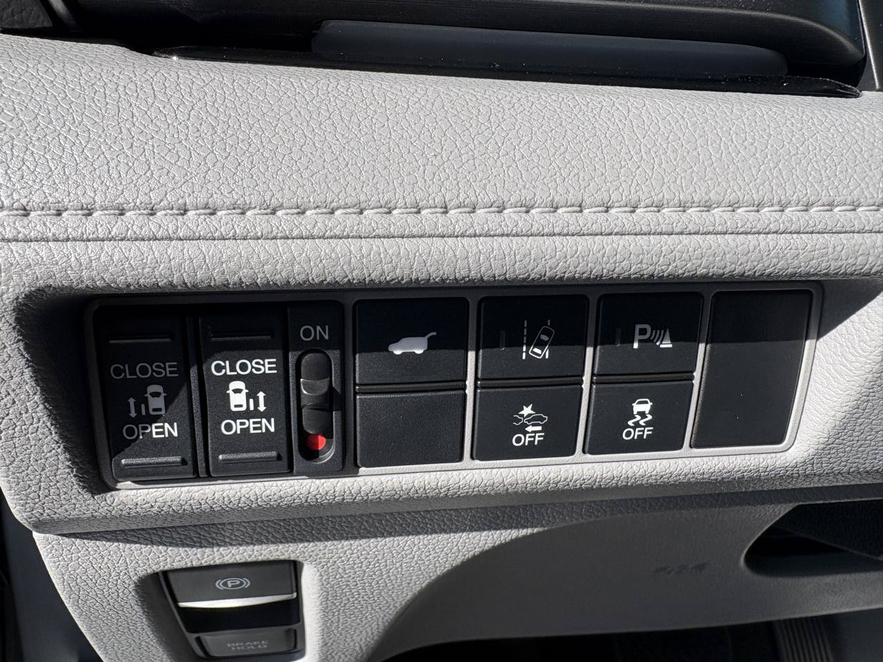 Used 2019 Honda Odyssey Elite image 11