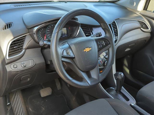 Used 2020 Chevrolet Trax LS w/ Tint and Cruise Package image 8