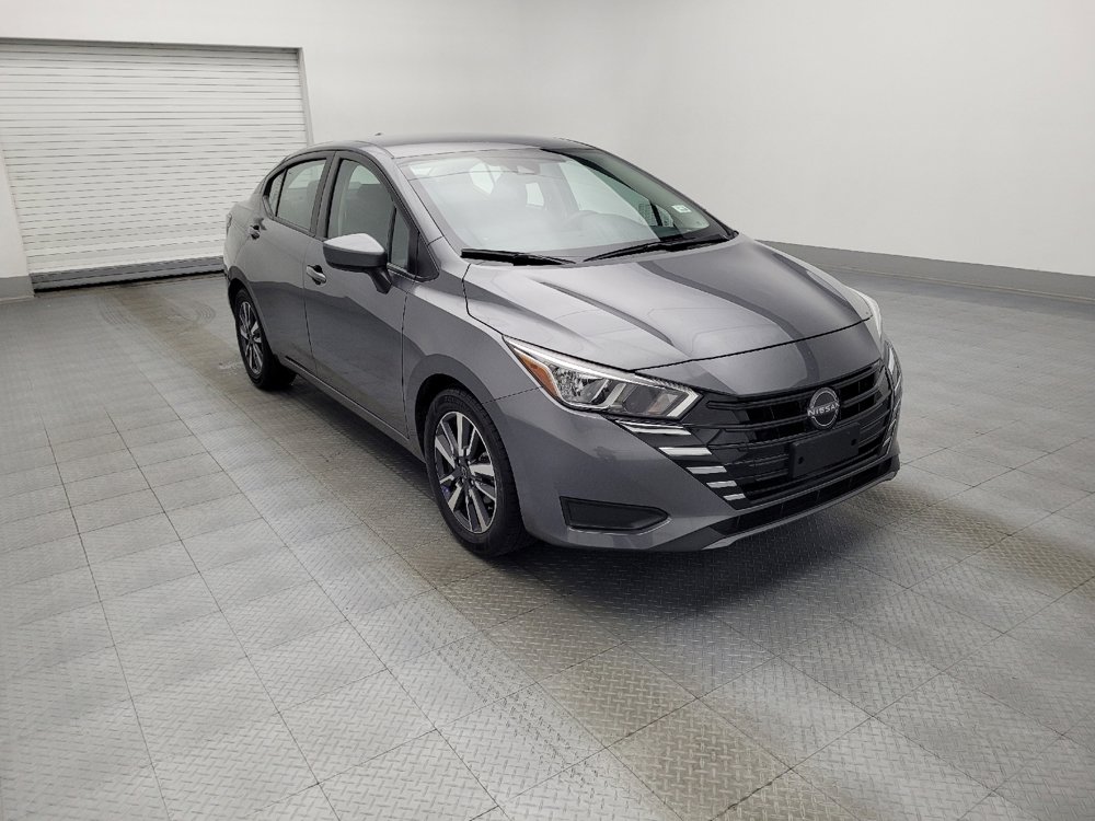 Used 2023 Nissan Versa SV image 13