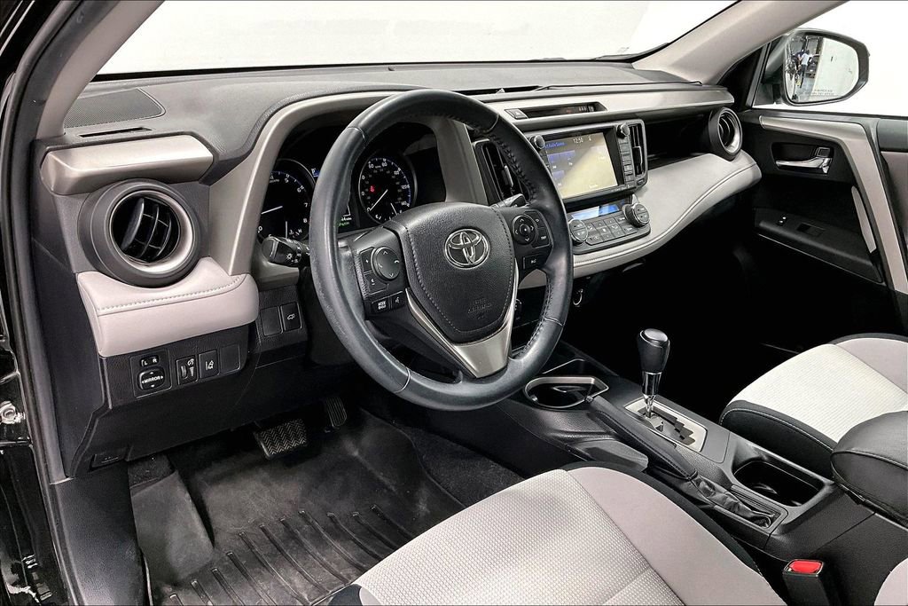 Used 2018 Toyota RAV4 XLE image 16