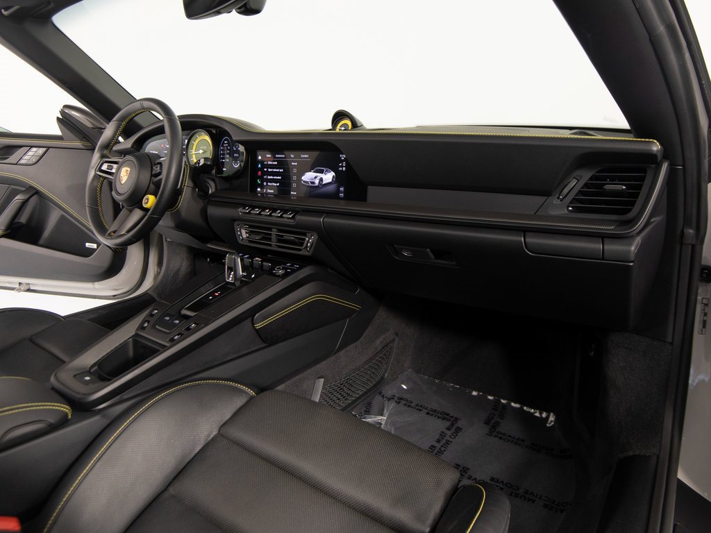 Certified 2022 Porsche 911 Targa 4 GTS image 23