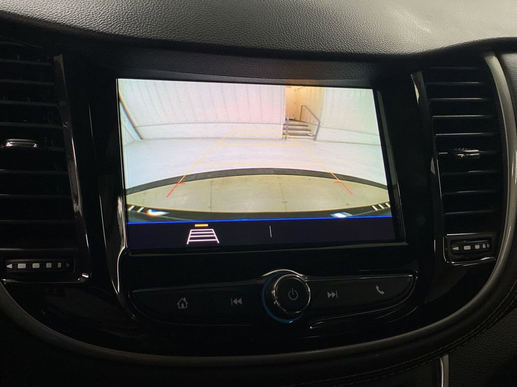 Used 2021 Chevrolet Trax LT image 14