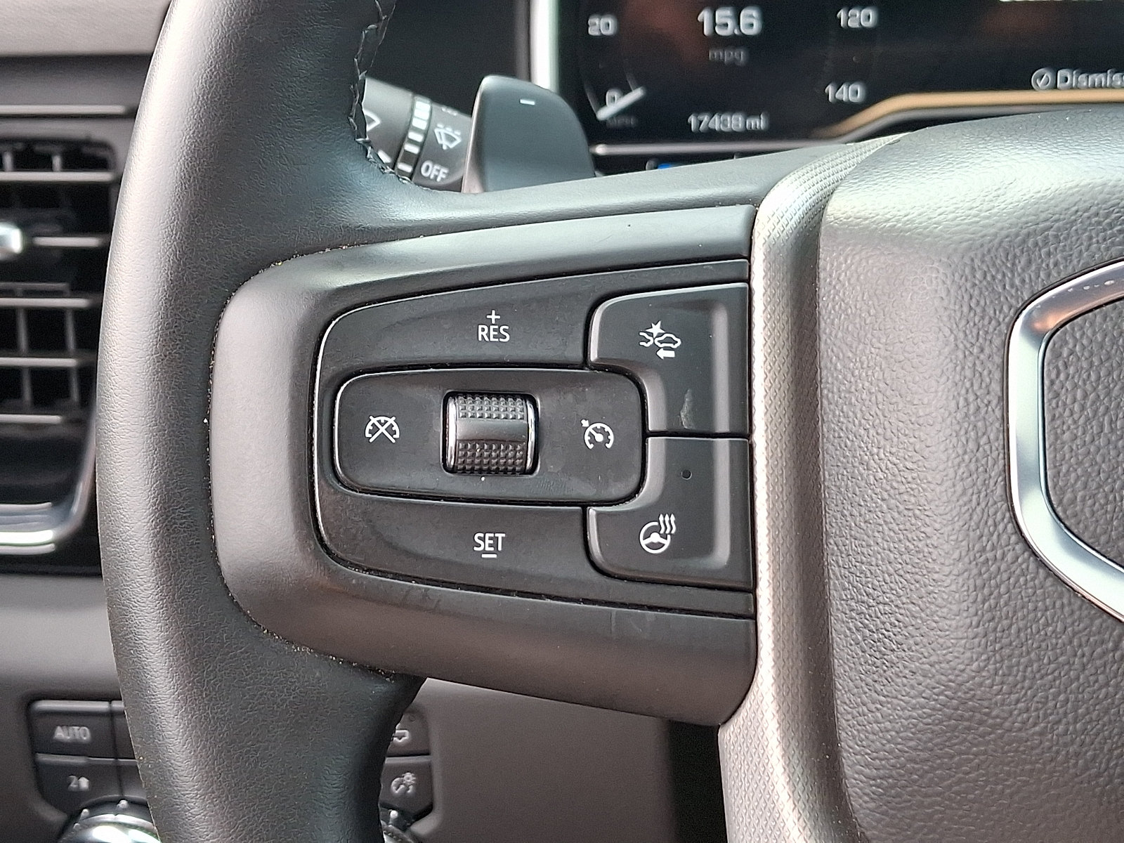 Used 2025 GMC Sierra 1500 Denali w/ Denali Reserve Package AWD/4WD image 22