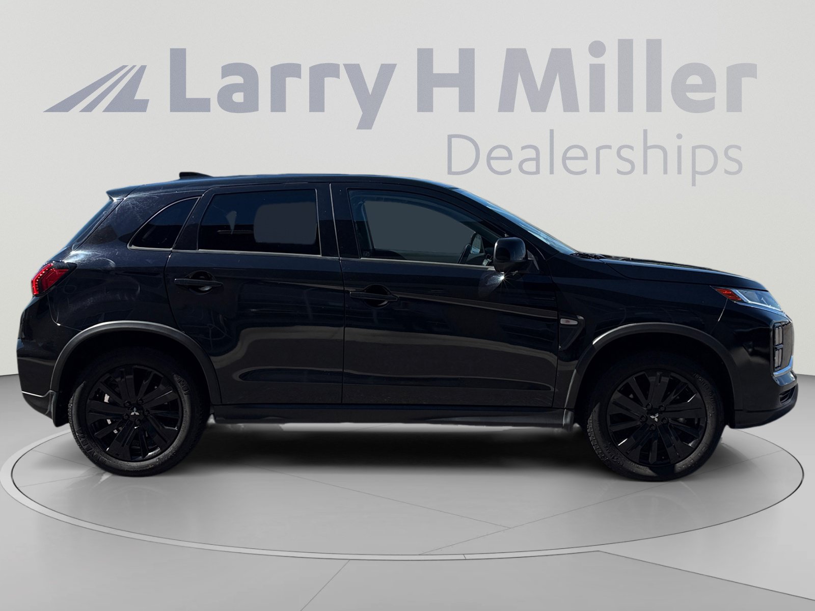 Used 2022 Mitsubishi Outlander Sport ES FWD image 4