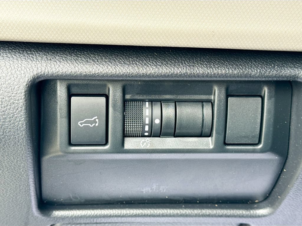 Used 2025 Subaru Forester Limited AWD/4WD image 11