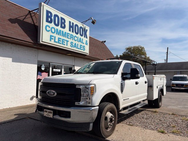 Used 2018 Ford F350 XL w/ Power Equipment Group AWD/4WD image 1