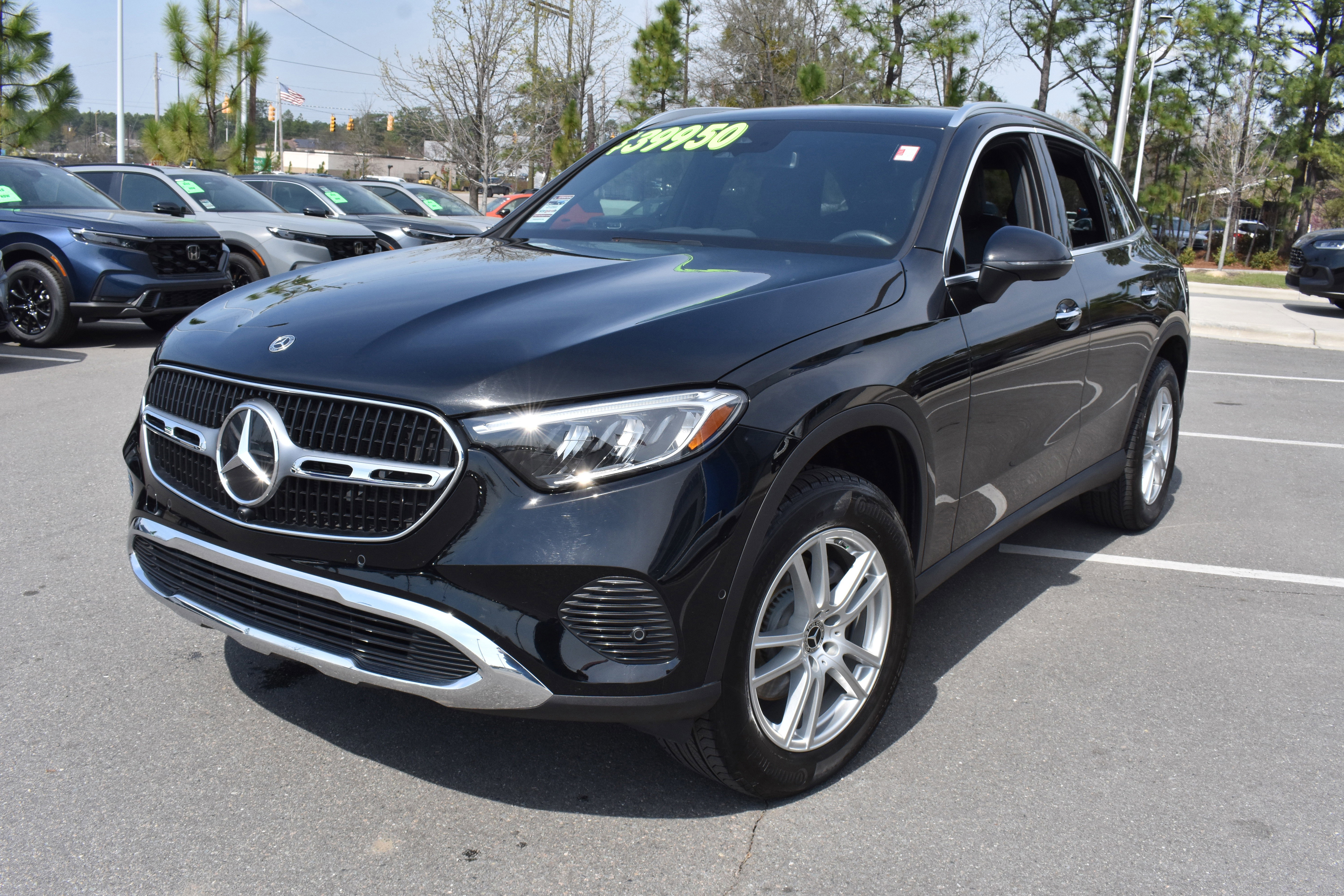 Used 2023 Mercedes-Benz GLC 300 4MATIC image 5