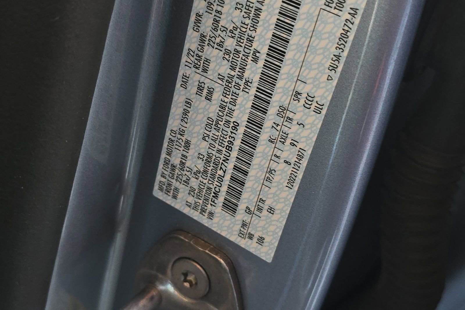 Used 2022 Ford Escape Titanium w/ Class II Trailer Tow Package image 30