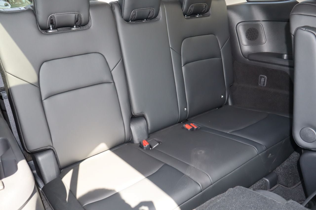 Used 2026 Nissan Pathfinder SL w/ SL Premium Package FWD image 20