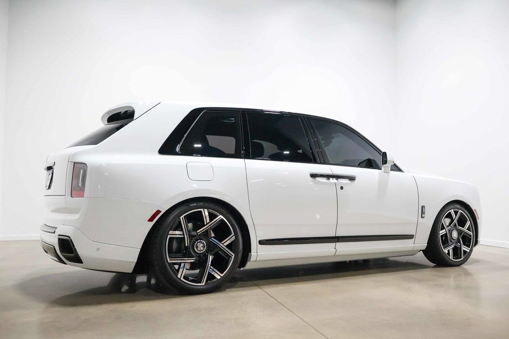 Used 2025 Rolls-Royce Cullinan Black Badge AWD/4WD image 78
