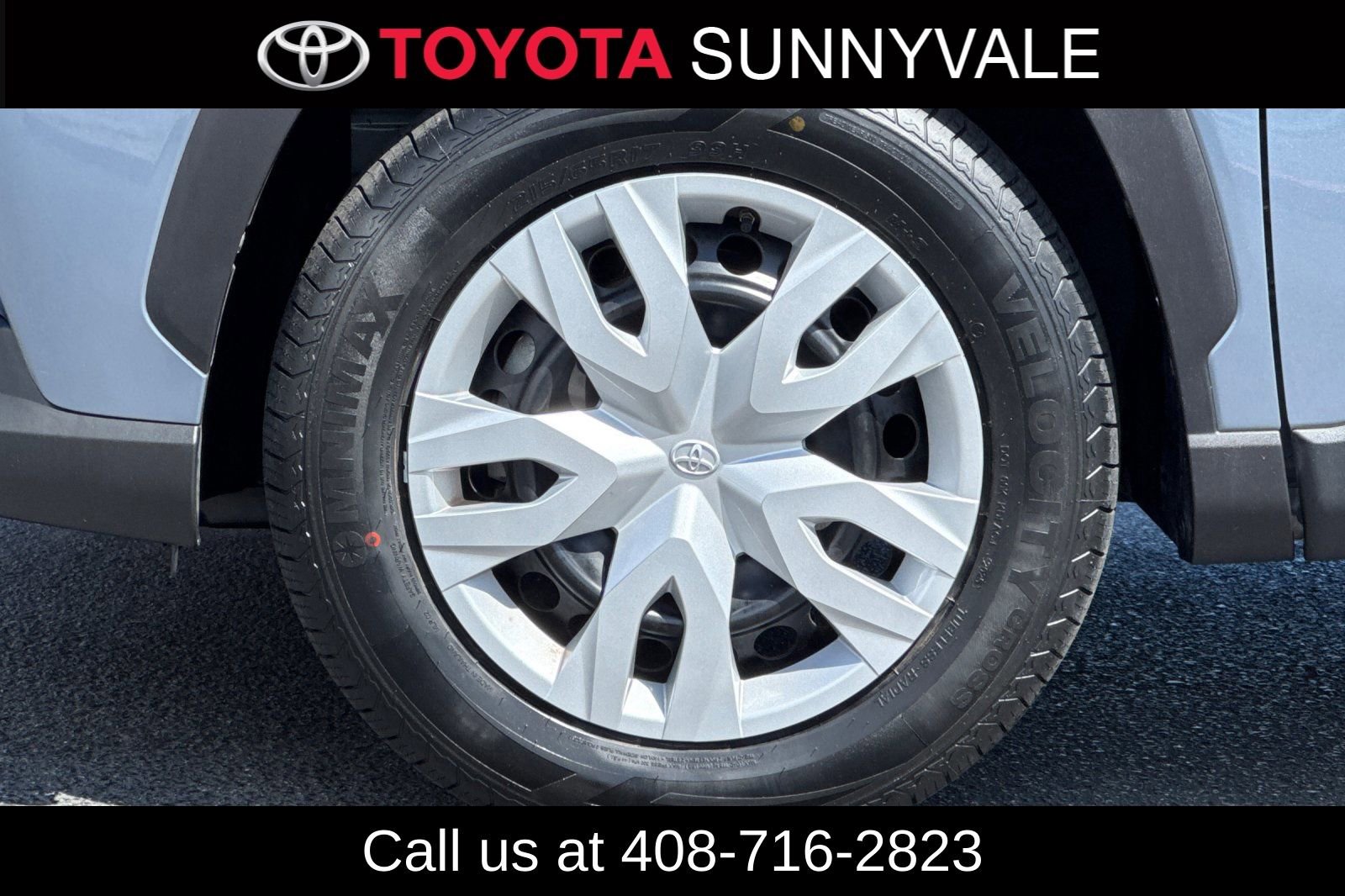 Used 2023 Toyota Corolla Cross L AWD/4WD image 12
