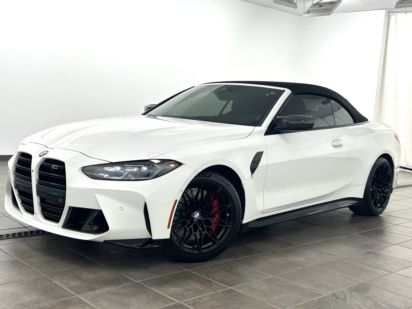 Used 2022 BMW M4 xDrive Competition w/ M Carbon Exterior Package image 3