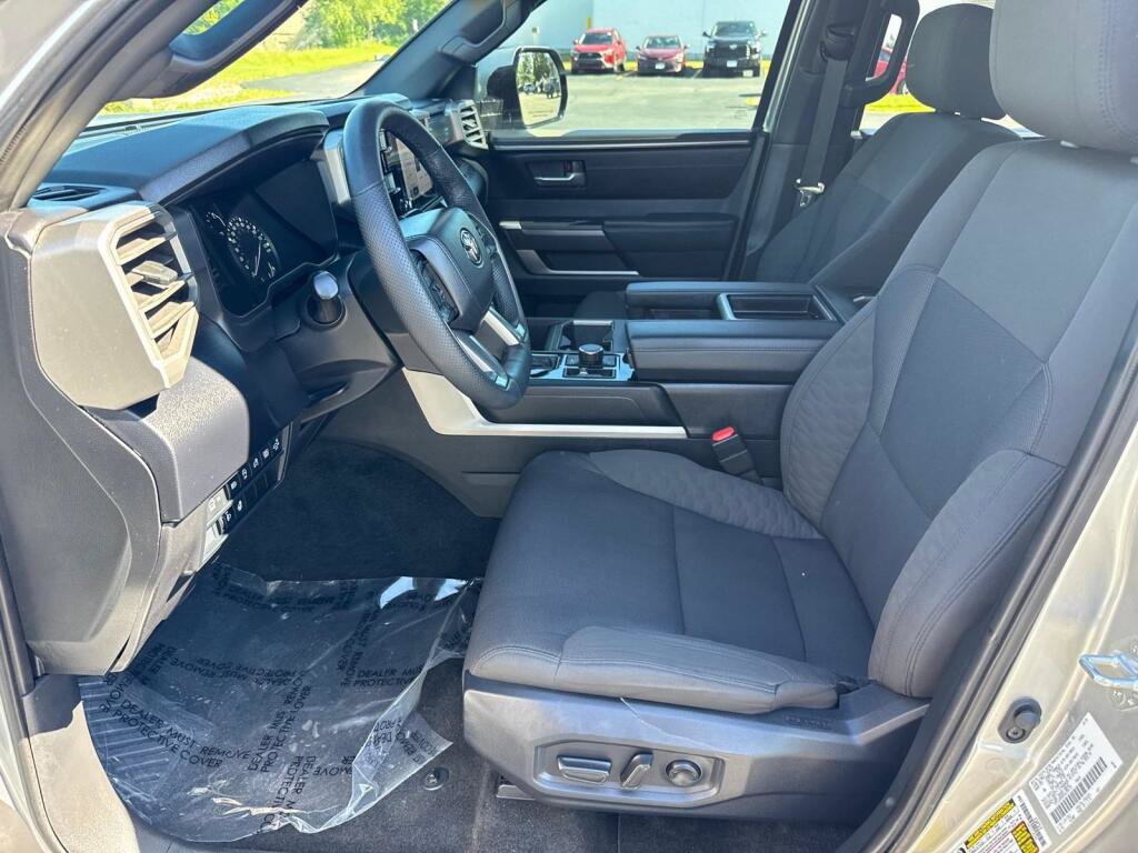 Used 2025 Toyota Tundra SR5 w/ TRD Off-Road Package AWD/4WD image 5