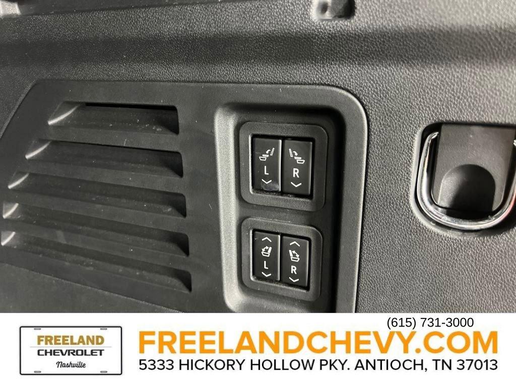 Used 2024 Chevrolet Traverse RS image 10