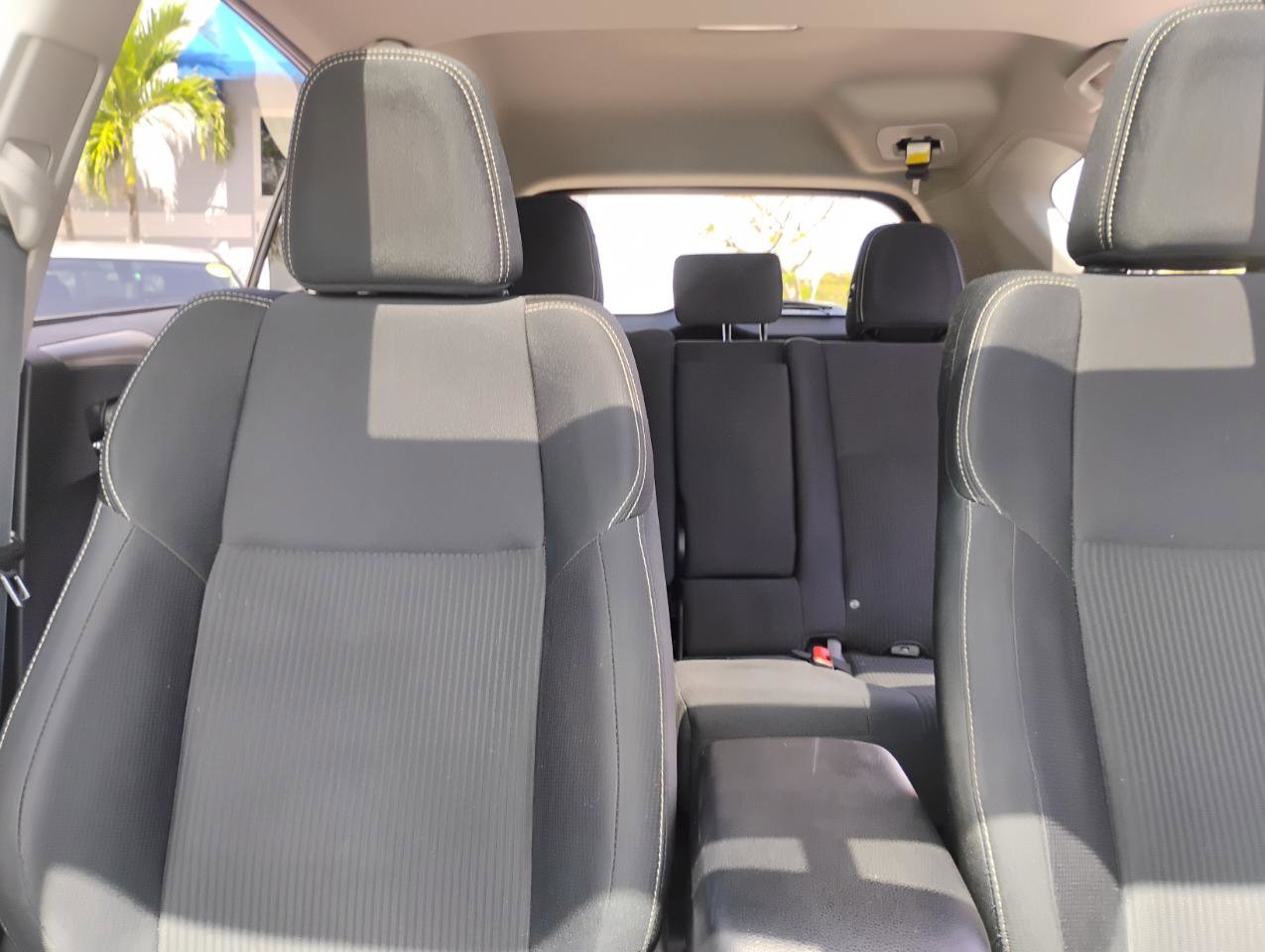 Used 2014 Toyota RAV4 XLE AWD/4WD image 47