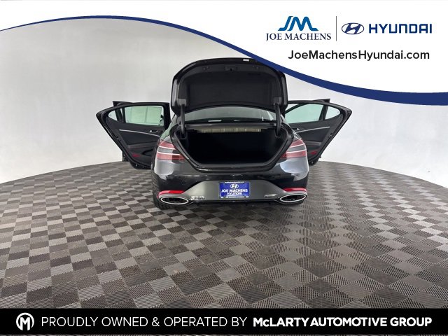 Used 2025 Genesis G70 3.3T Advanced image 17