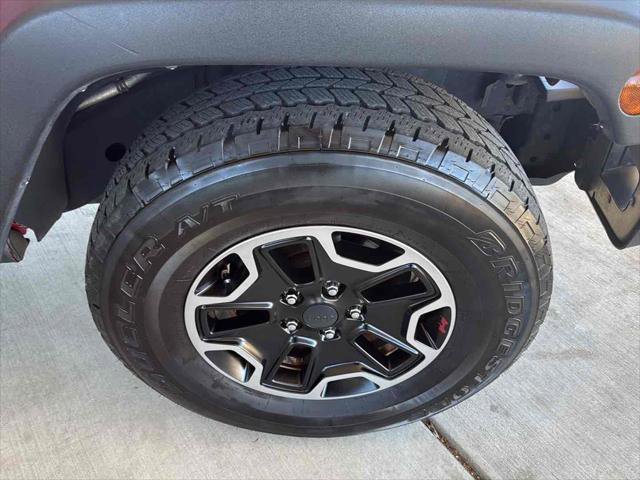 Used 2017 Jeep Wrangler Unlimited Rubicon image 15