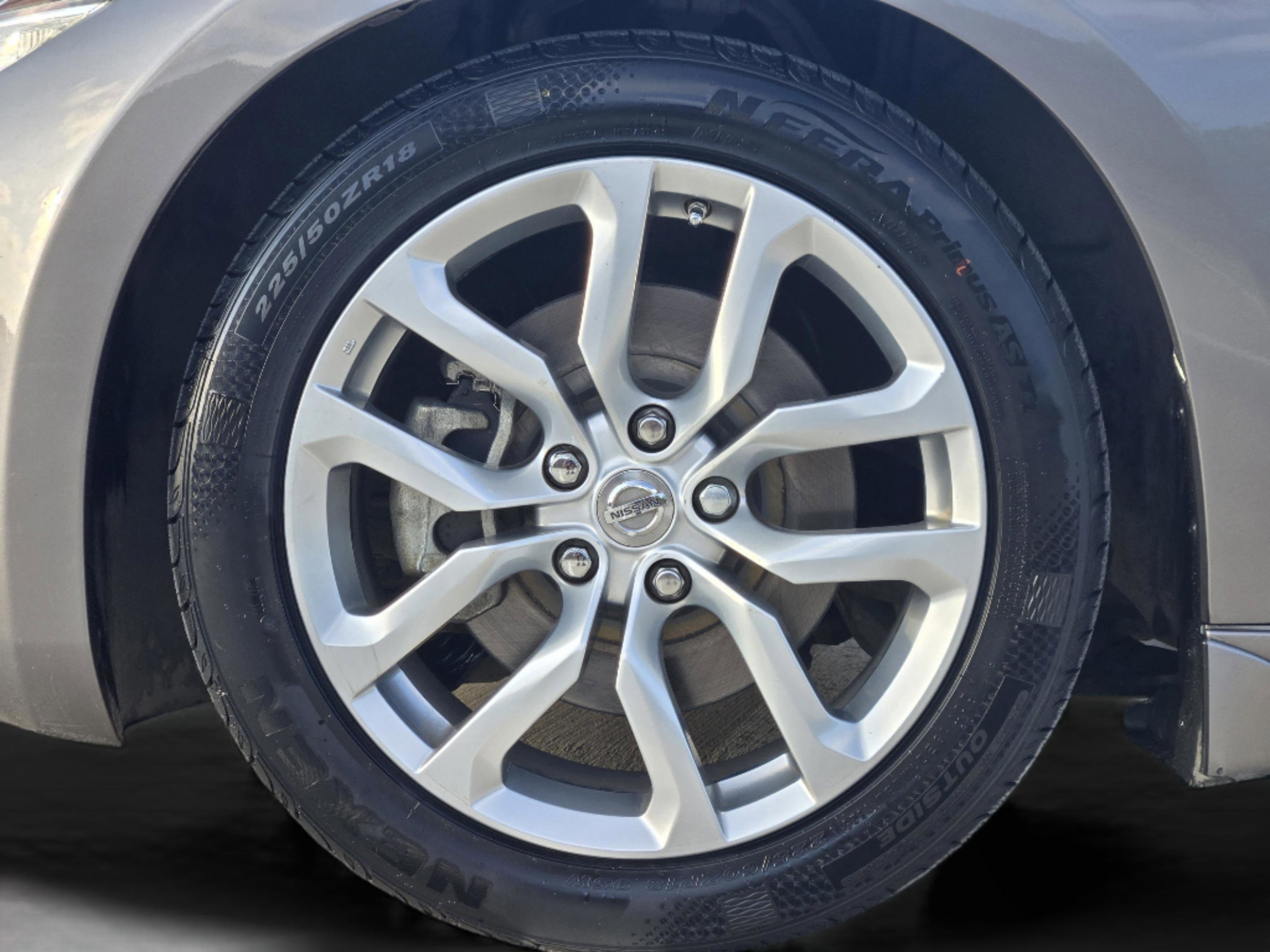 Used 2010 Nissan 370Z Touring RWD image 30