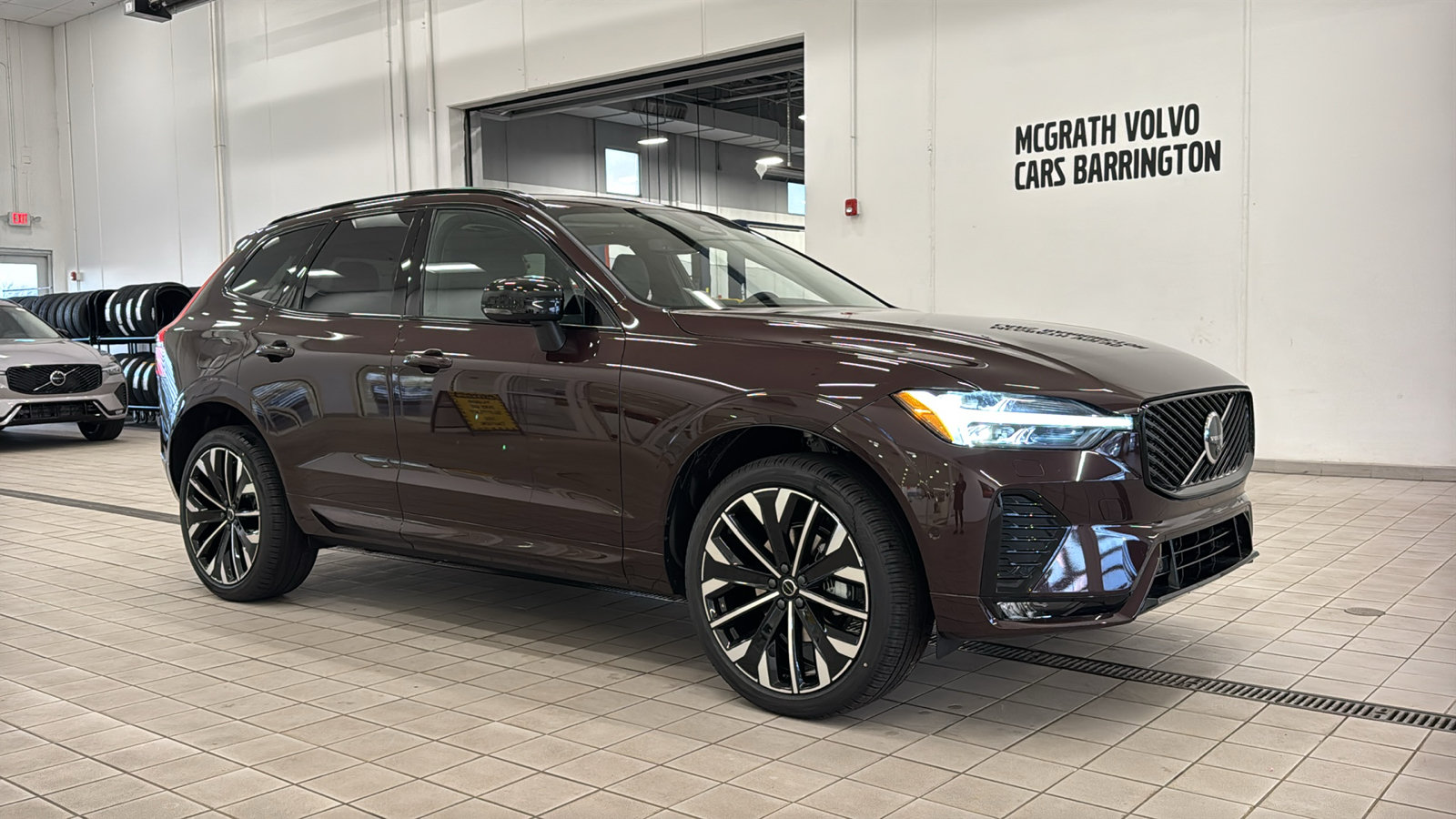 New 2026 Volvo XC60 B5 Ultra w/ Protection Package Premier AWD/4WD image 3