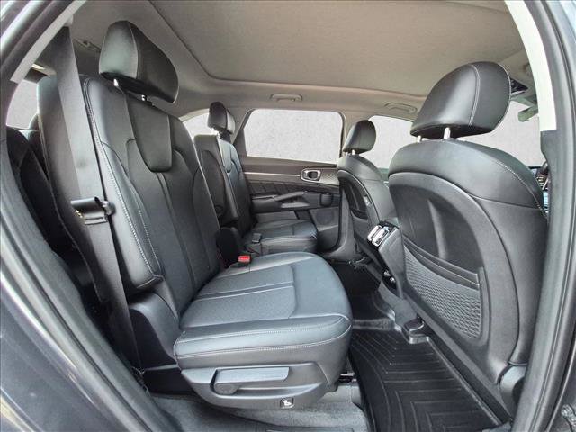 Used 2023 Kia Sorento SX FWD image 23