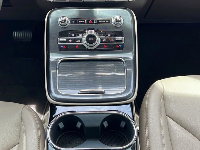 Used 2022 Lincoln Nautilus FWD w/ Premium Package image 15