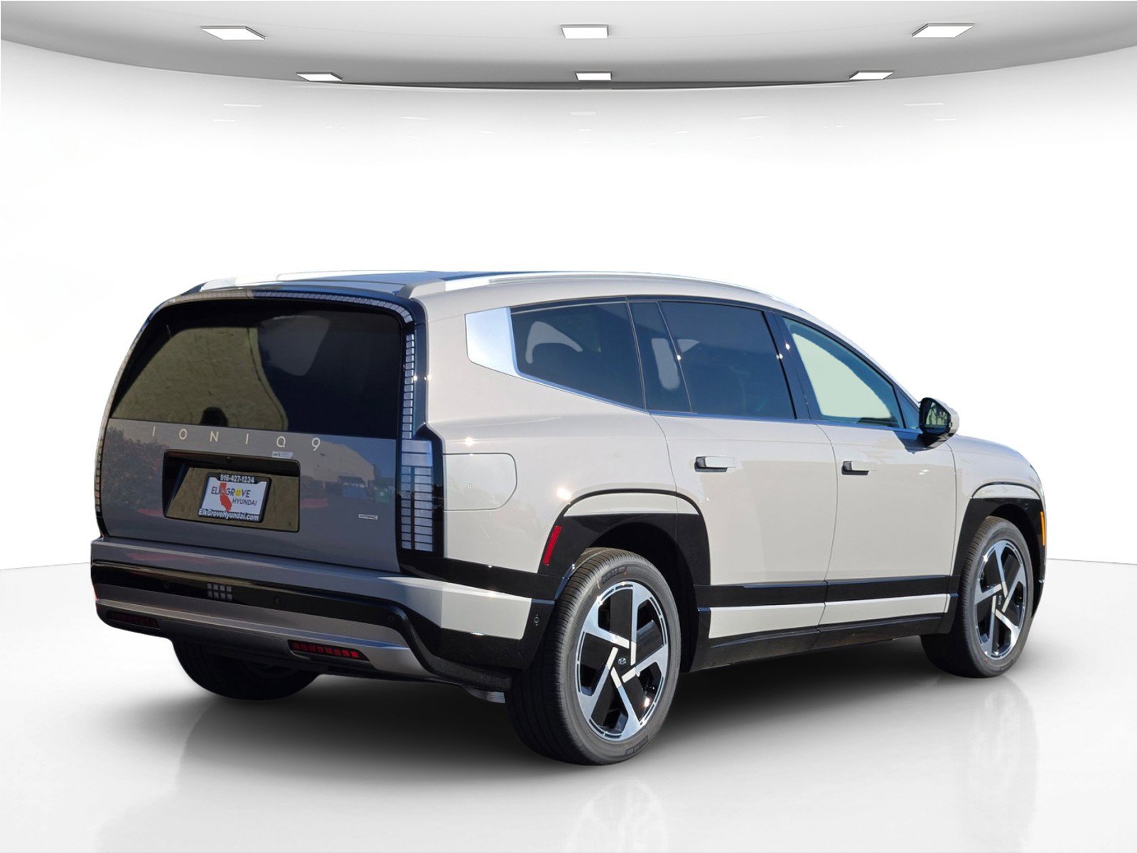 New 2026 Hyundai Ioniq 9 Limited image 8