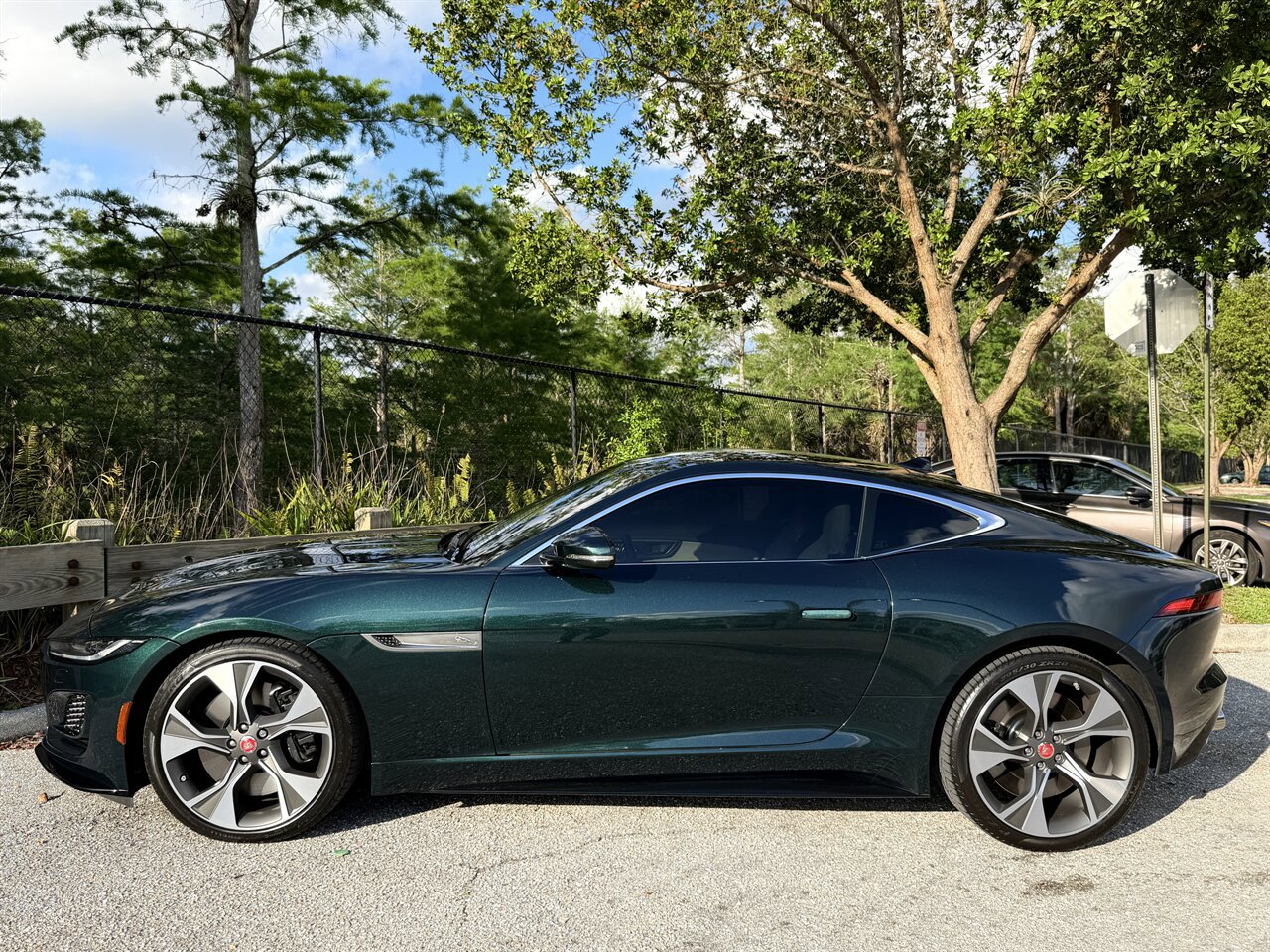 Used 2023 Jaguar F-TYPE R-Dynamic AWD/4WD image 29