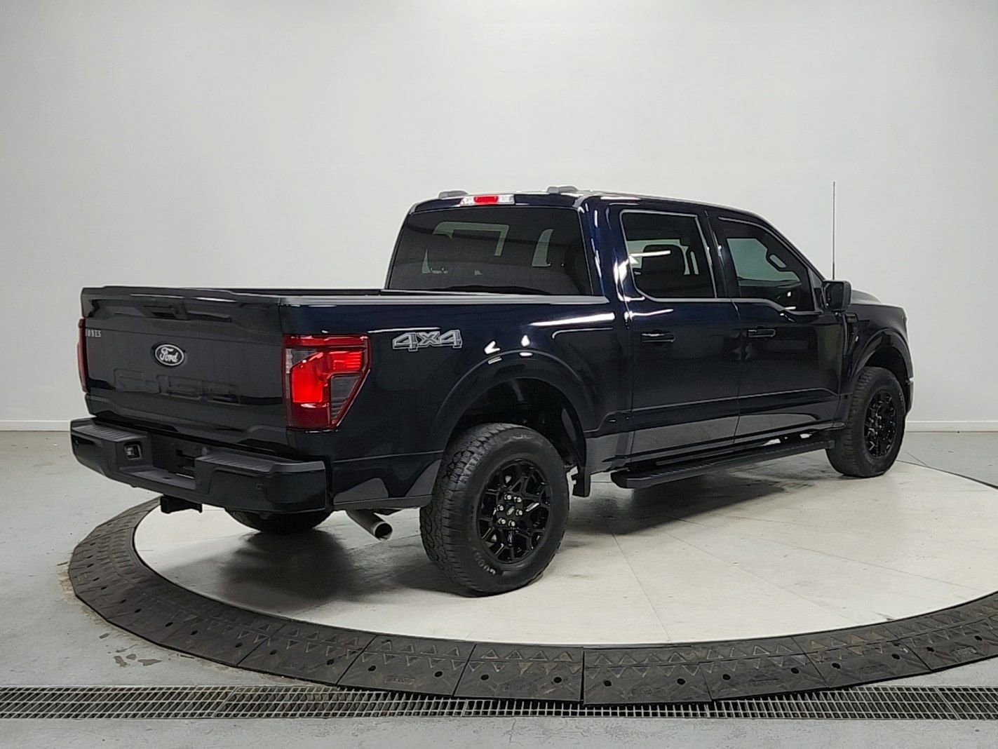 Used 2024 Ford F150 XLT AWD/4WD image 7