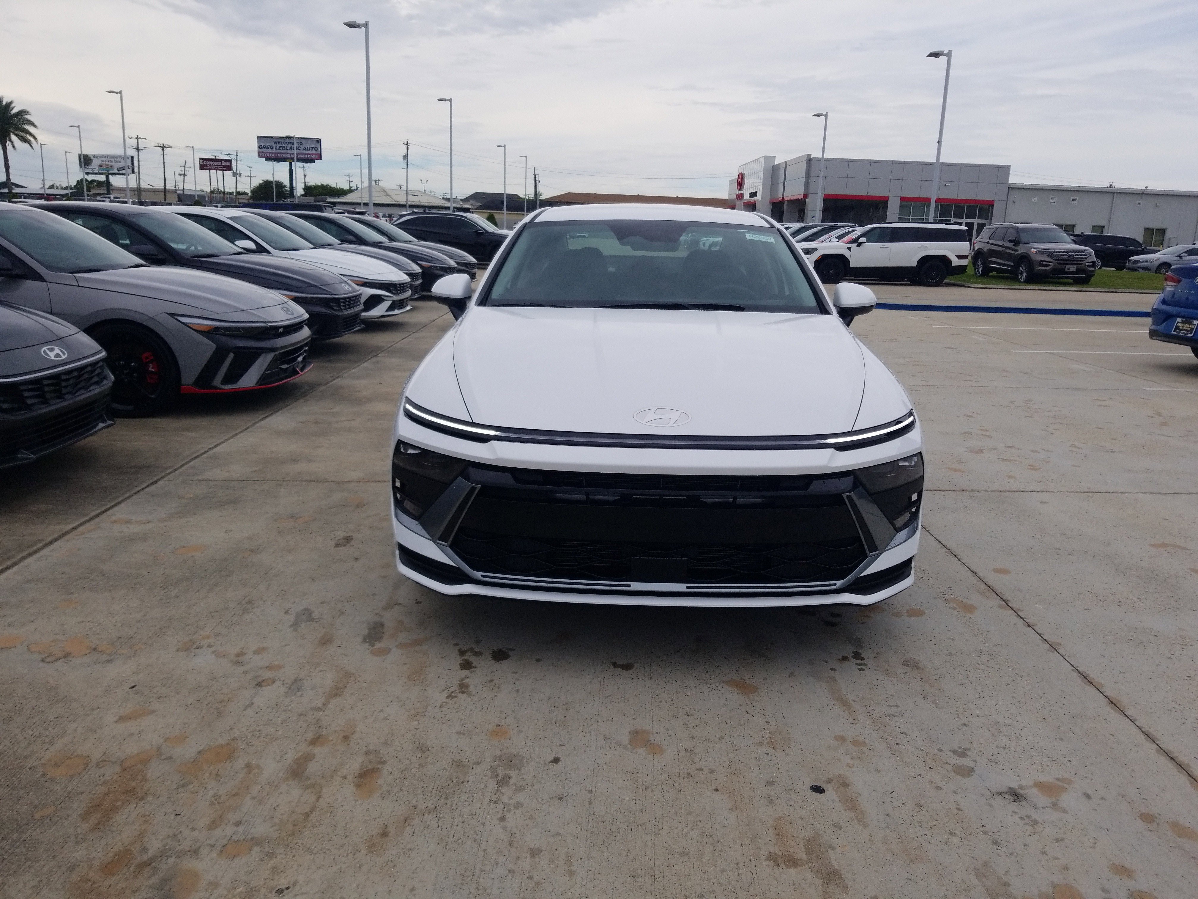 New 2026 Hyundai Sonata SE image 2