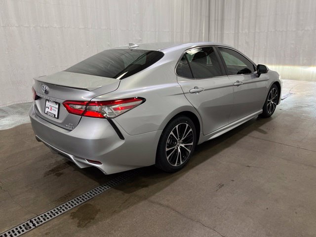 Certified 2018 Toyota Camry SE w/ Audio Package FWD image 5
