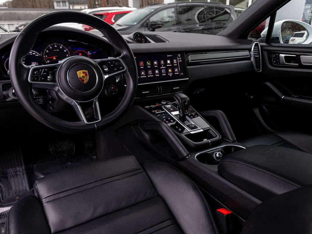 Used 2023 Porsche Cayenne Platinum Edition AWD/4WD image 17