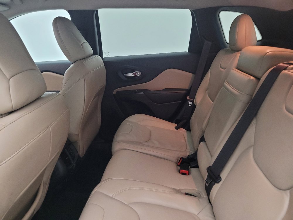 Used 2015 Jeep Cherokee Limited w/ Technology Group FWD image 18