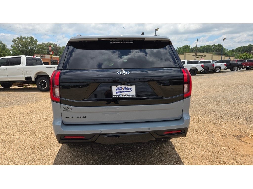 New 2027 Ford Expedition Platinum w/ Stealth Appearance Package AWD/4WD image 4
